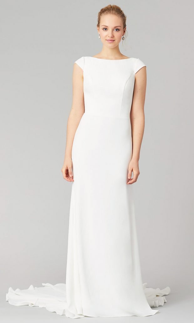 Длинные свадебные платья: белое длинное без выреза