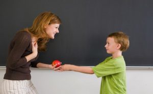 slova blagodarnosti 300x185 - Как научить детей правилам вежливости?