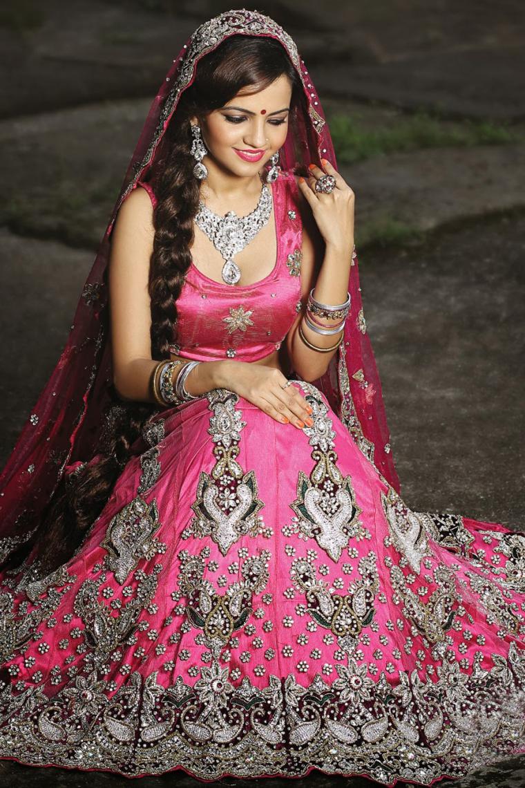 Потрясающе красивые свадебные наряды Индии, фото № 26