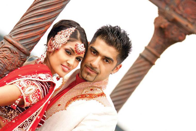 Потрясающе красивые свадебные наряды Индии, фото № 17