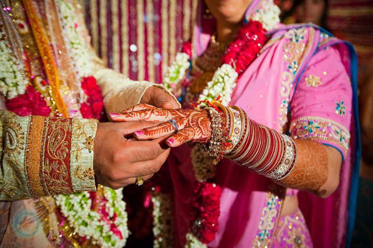 Потрясающе красивые свадебные наряды Индии, фото № 11