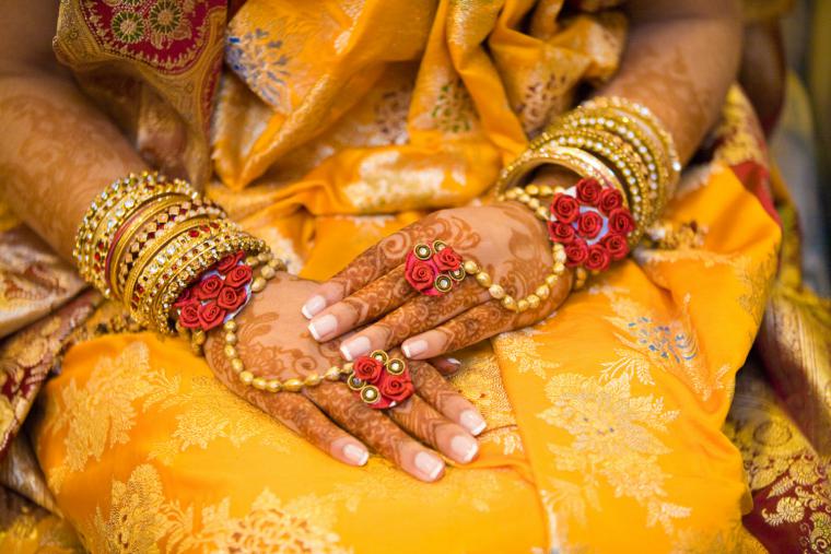 Потрясающе красивые свадебные наряды Индии, фото № 12
