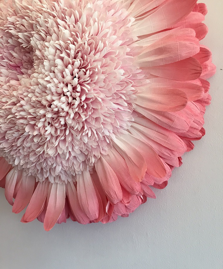 Гигантские цветы из бумаги от американской художницы Tiffanie Turner, фото № 2
