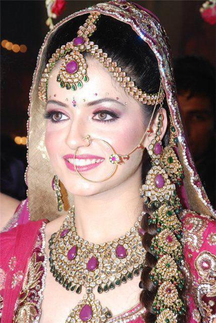 Наряды и украшения индийских невест, фото № 25