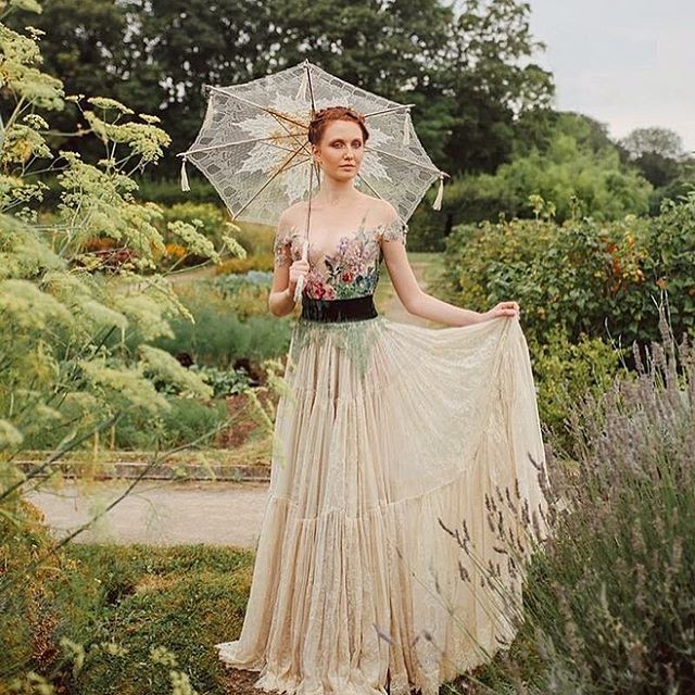 Удивительные платья французского дизайнера и модельера Sylvie Facon, фото № 32
