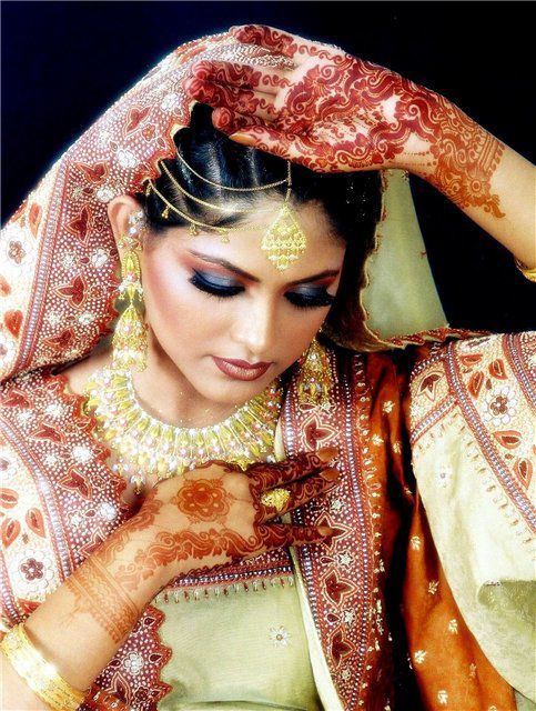 Наряды и украшения индийских невест, фото № 34