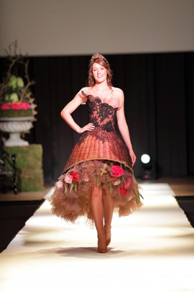 Удивительные платья французского дизайнера и модельера Sylvie Facon, фото № 19