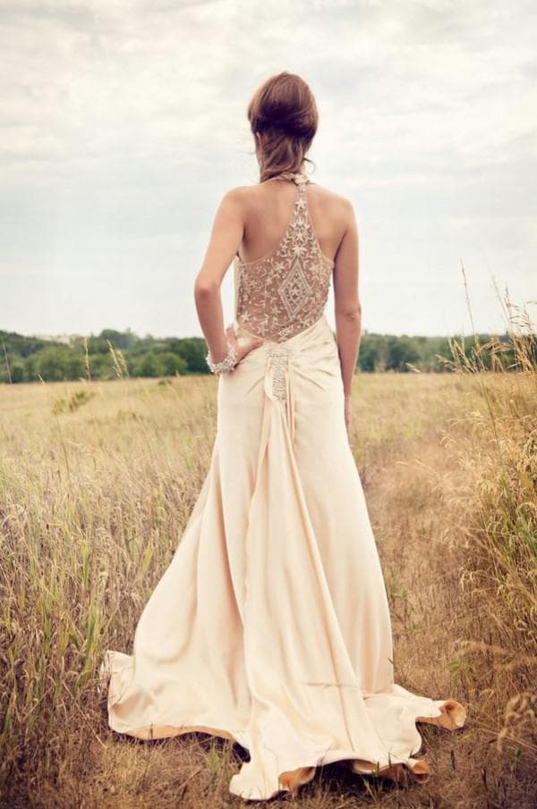 Спинка винтажного свадебного платья