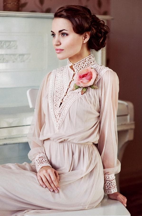 Розовое платье в стиле прованс для женщин от 40