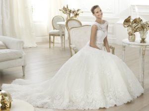 Как отпарить свадебное платье в домашних условиях
