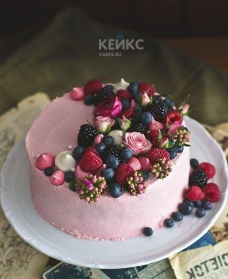 Торты с ягодами и цветами подборка фото (10)