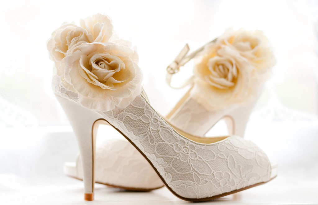Свадебные туфли с розочками