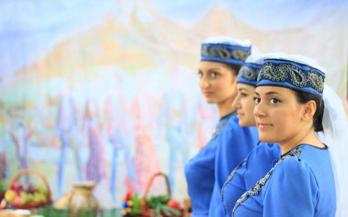 армянские обычаи и традиции для девушек