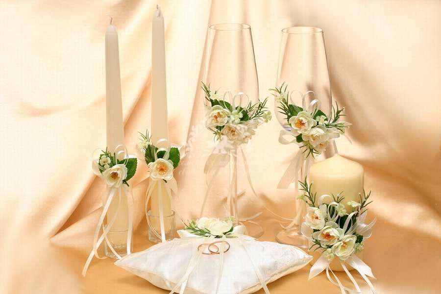 Как украсить свадебные бокалы цветами из фоамирана?