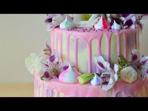 Как собрать двухъярусный торт и украсить живыми цветами