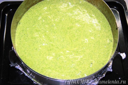 Приготовление рецепта Торт &quot;Изумрудный бархат&quot; (Emerald Velvet Cake) шаг 10