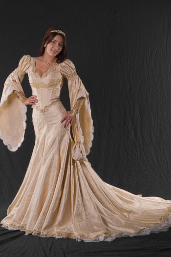 стилизованное платье Средневековья