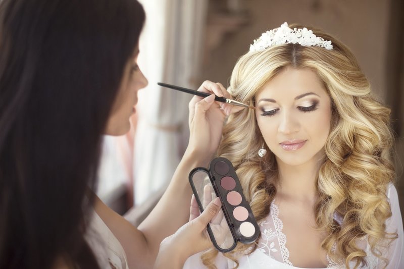 Красивый свадебный макияж