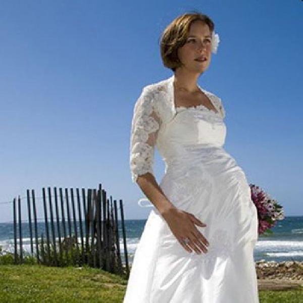 Атласное свадебное платье для беременных с длинными рукавами