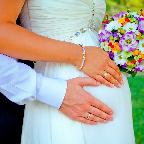 Выбор модели свадебного платья в зависимости от месяца беременности