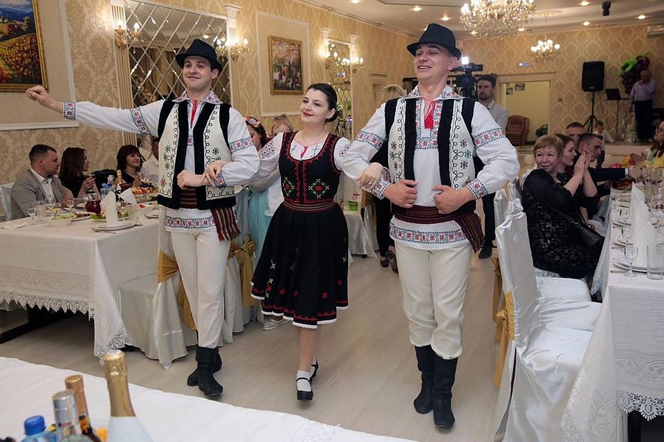 Без танцоров молдавскую свадьбу трудно представить Фото: Соцсети