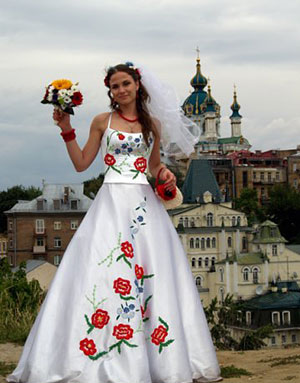 Свадебные платья в русском народном стиле фото 7