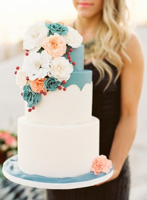 Текстурированные цветы на торте