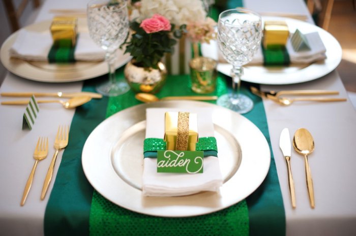Свадьба в палитре белый + золотой + зеленый + изумрудный