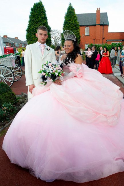 Нелепое свадебное платье