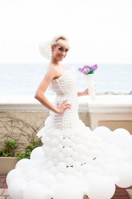 Свадебное платье из шариков