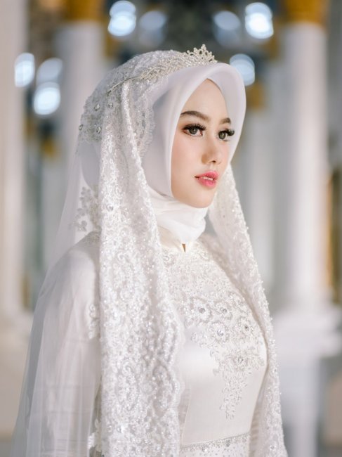 Мусульманские невесты в хиджабе