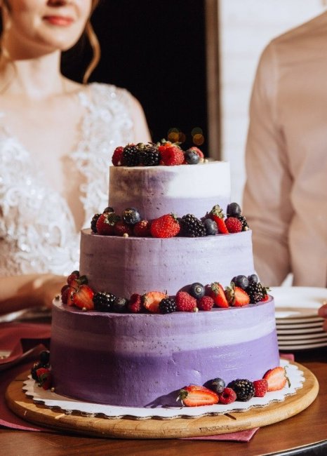 Итальянский свадебный торт с фруктами