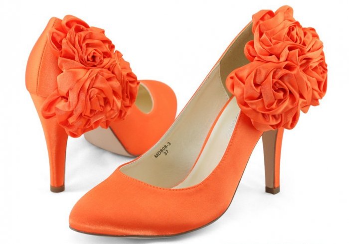 Оранжевые туфли для невесты