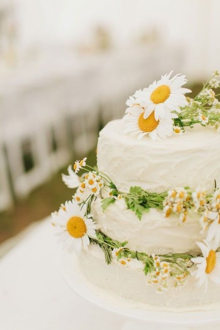 Свадебный торт для ромашковой свадьбы