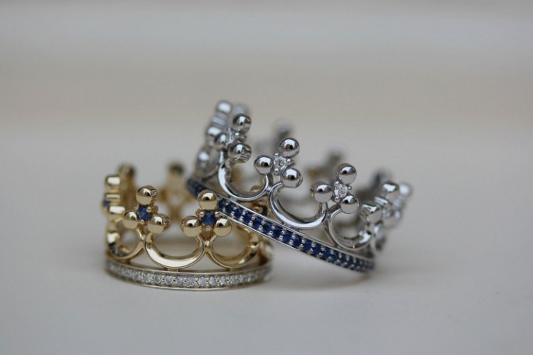 Кольца в виде корон