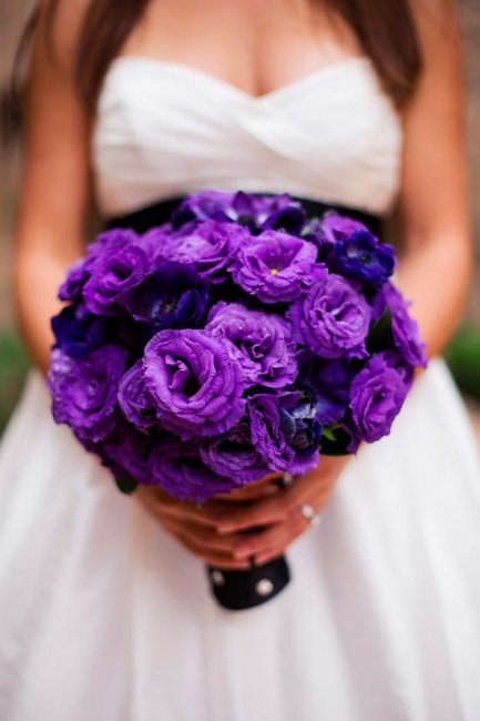 Фиолетовый букет для невесты