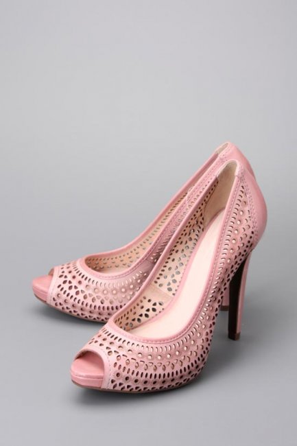 Оригинальные розовые туфли на свадьбу