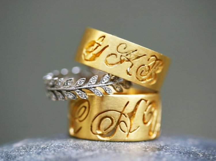 Оригинальные кольца для венчания с надписью