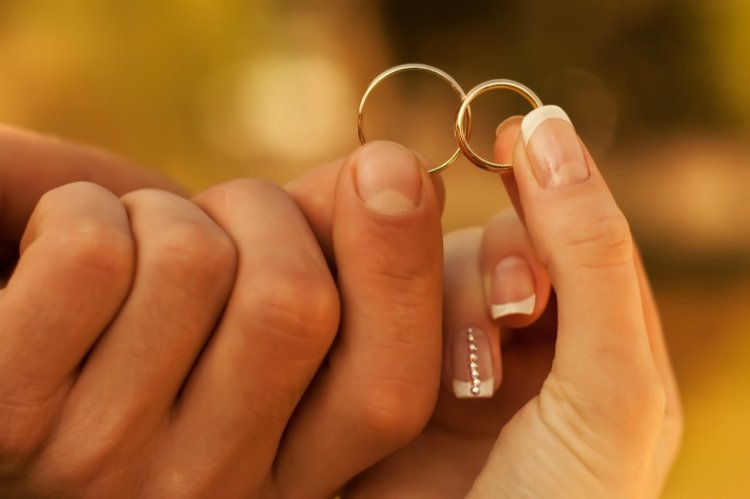 Венчальные кольца нужно носить на протяжении всей жизни