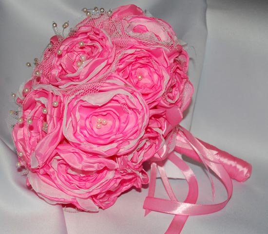 Розовый букетик невесты