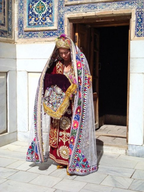 Наряд узбекской невесты