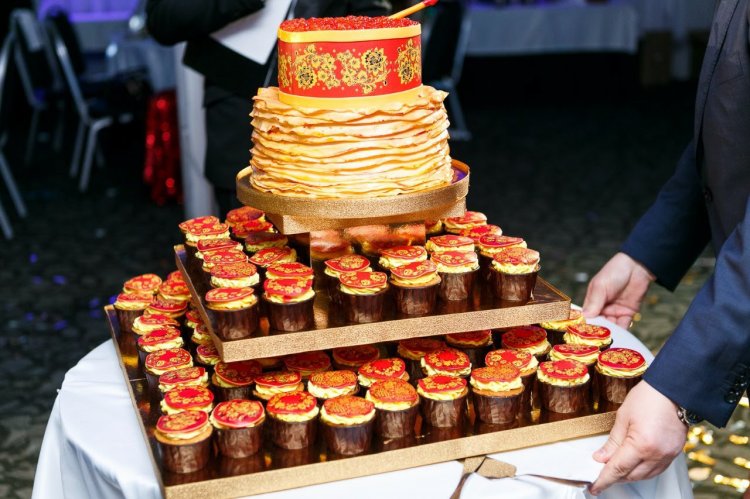Торт на свадьбу в русском стиле