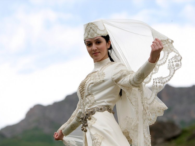 Ингушский национальный наряд невесты