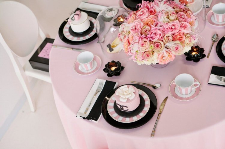 Черно-розовая свадьба