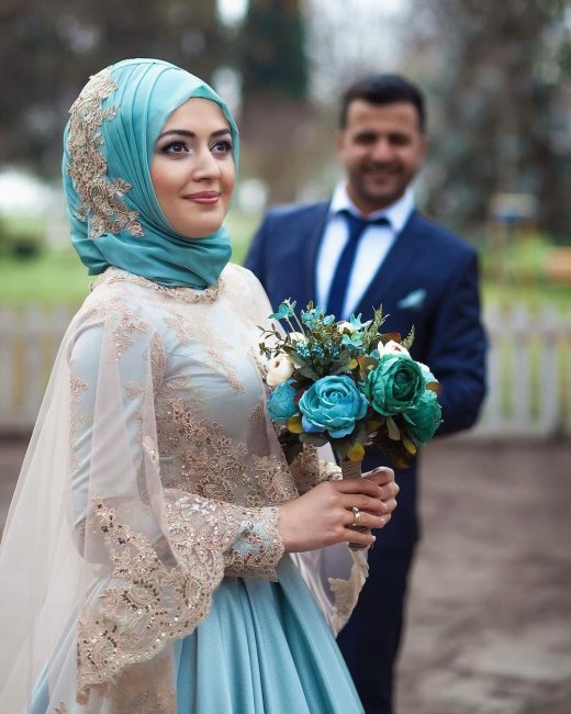 Красивое платье мусульманской невесты