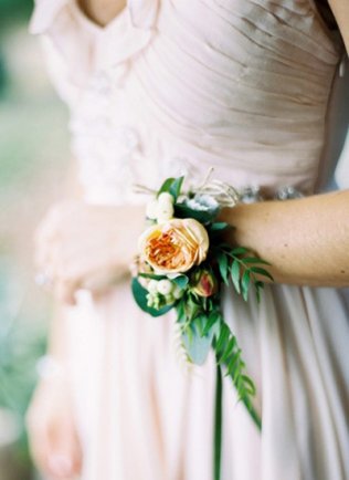 цветочный браслет для подружек невесты
