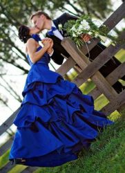 Синее свадебное платье 