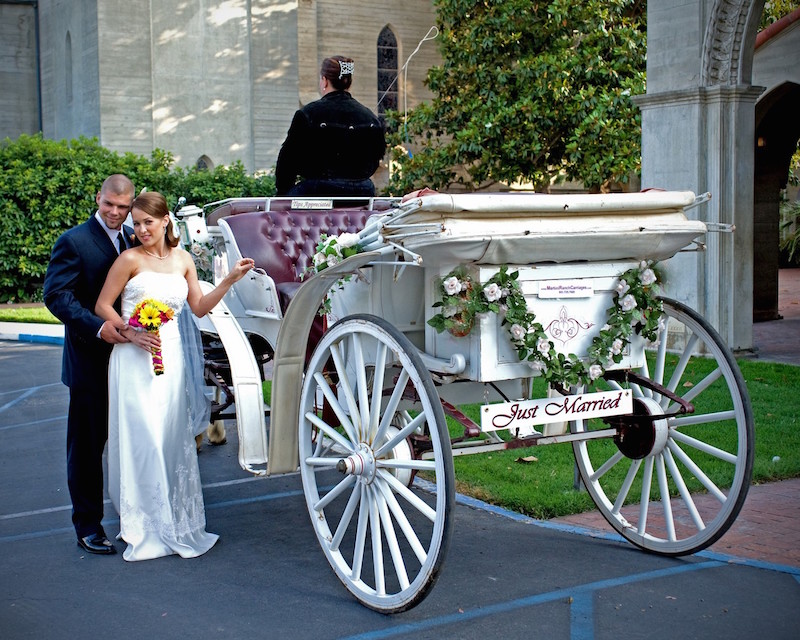 Свадебный кортеж: карета