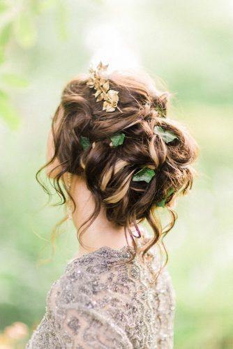 wedding hairstyles for medium hair messy updo with green leaves san shawe via instagram